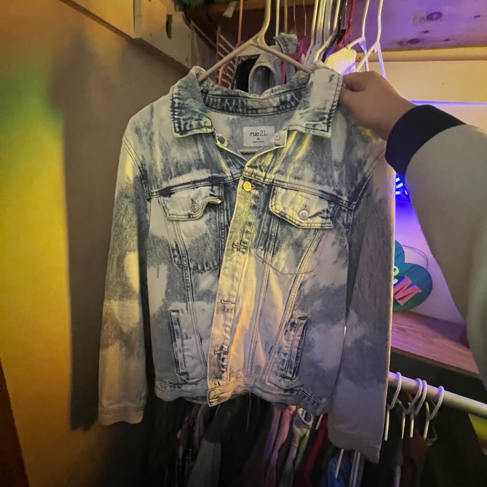 RUE 21 - Vintage Washed Denim Jacket